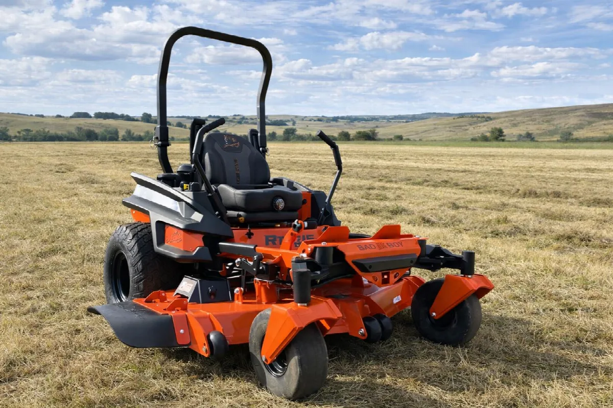 Bad Boy Mowers Rogue 61" Zero Turn Mower with 999cc Kawasaki FX1000 35HP Engine