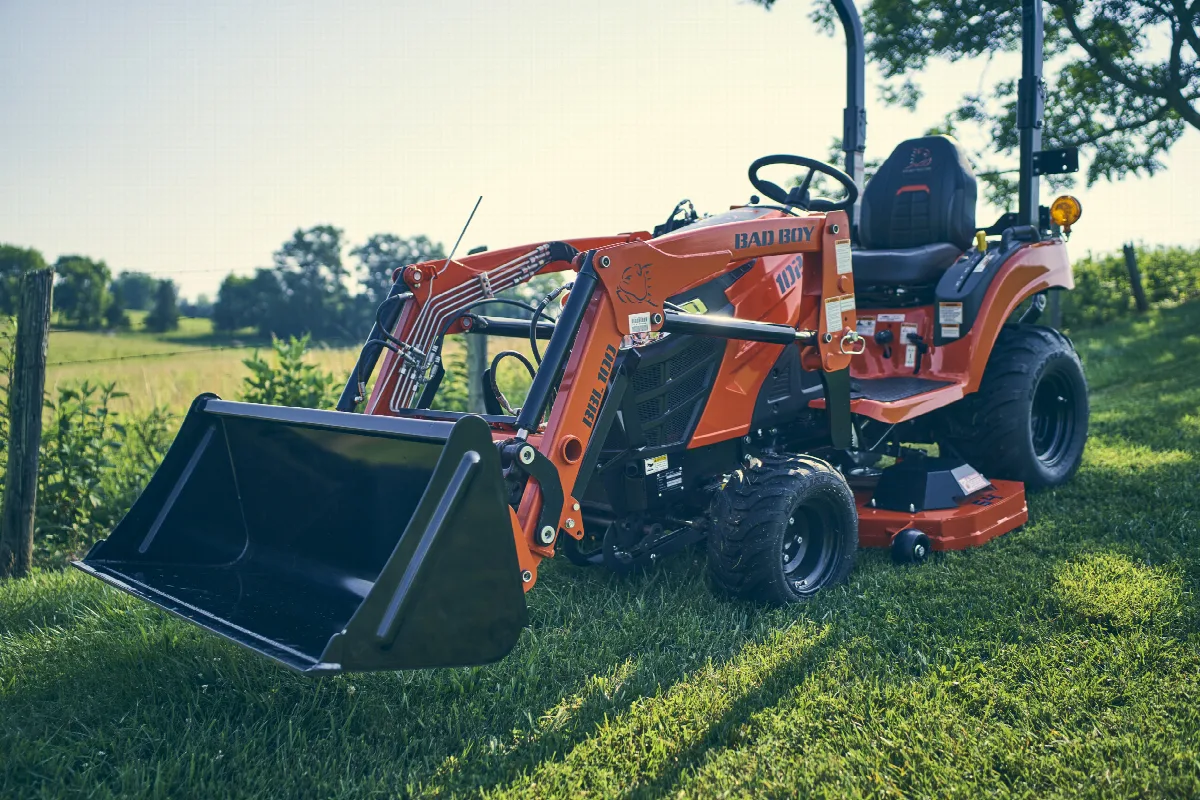 Bad Boy 1022 Bad Boy Tractor With Loader And 54" Belly Mower BB1022HILM 21.5HP 3 Cylinder Diesel